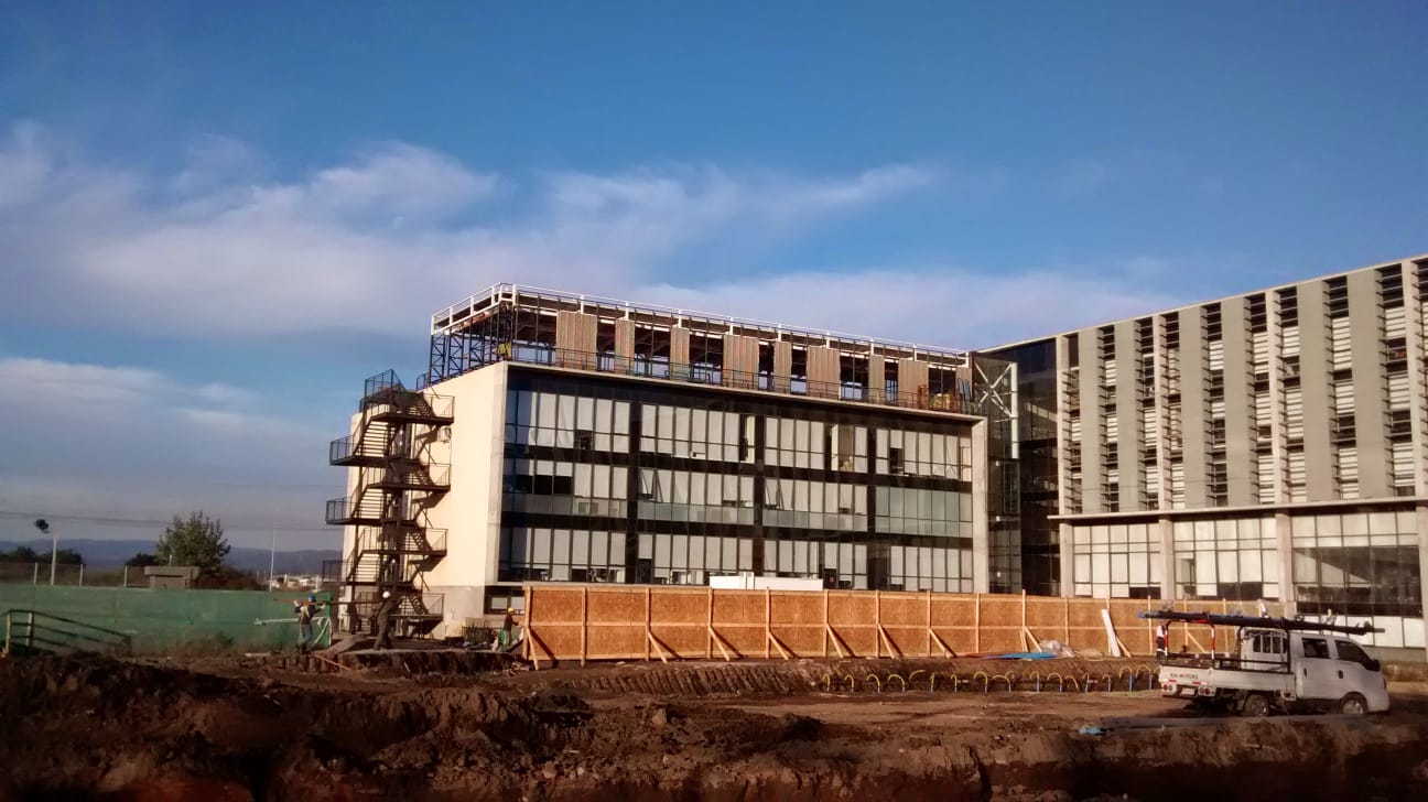 Obras en Universidad Andrés Bello